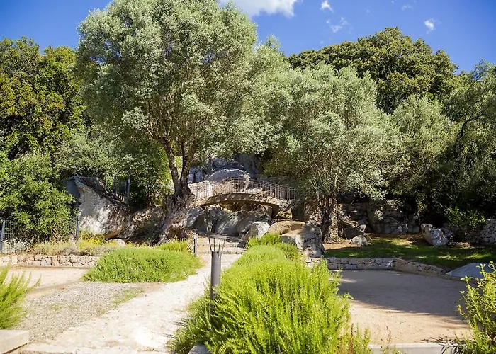 Domaine D'arca - Hugo 01 - 5 Personnes * Porto-Vecchio (Corsica)